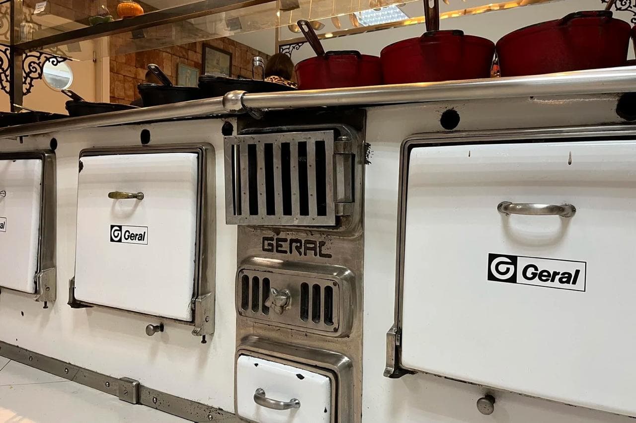 Fogões retrô em destaque